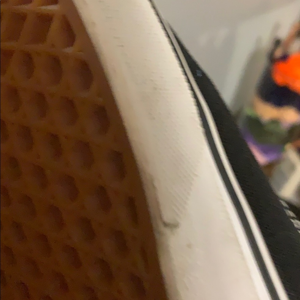 Vans - Picture 2 of 7